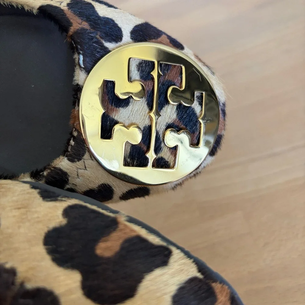 Tory Burch Reva Leopard Print Calf Hair Ballet Flats Gold Logo Brown Tan 8.5